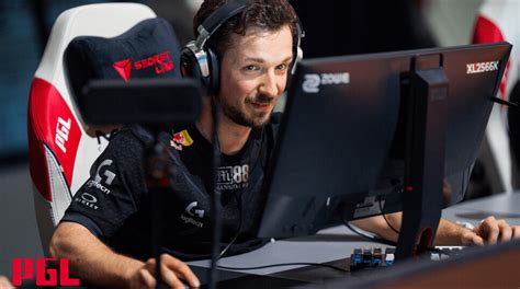 csgoroll twitter